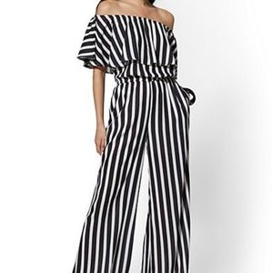 New York and Co jumpsuit